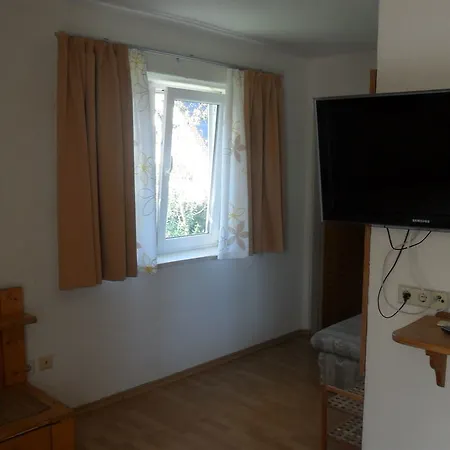 Alpina Hotel 3*